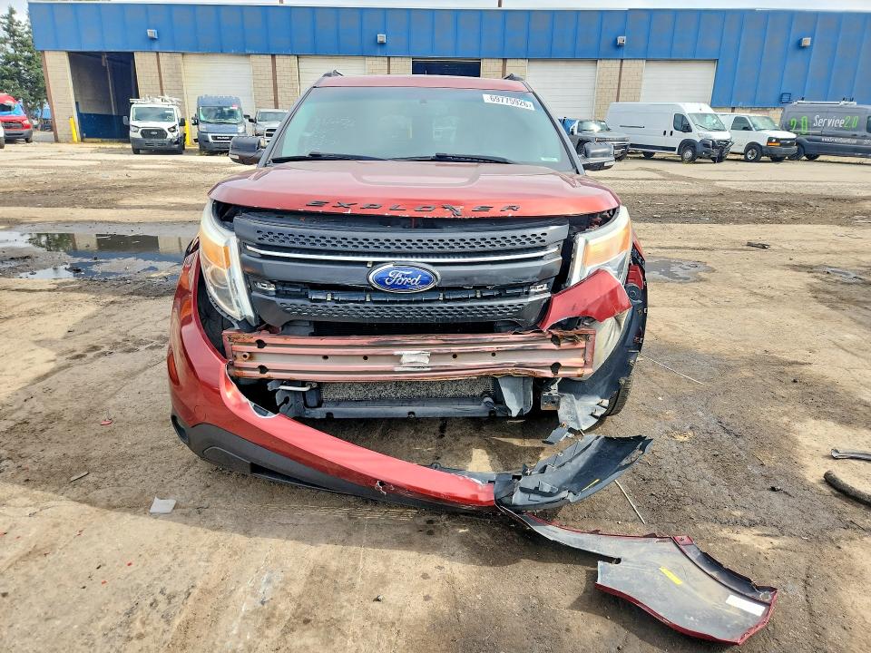 Снимка 5 от търг – 2014 FORD EXPLORER с VIN 1FM5K7D87EGA31930