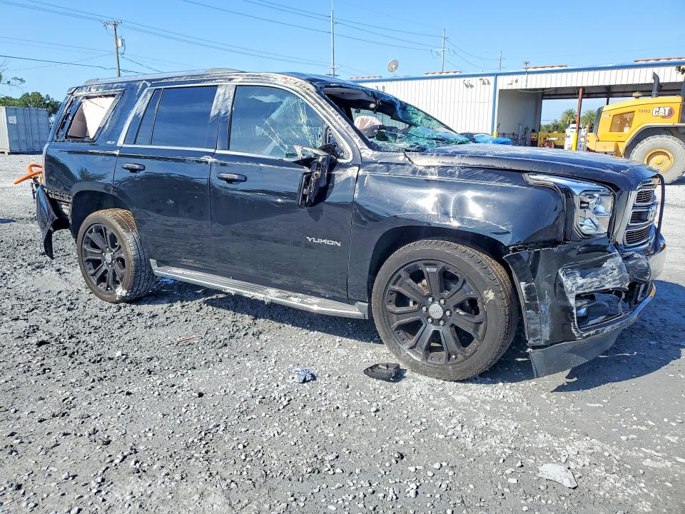 Photo 4 from auction – 2018 GMC YUKON with VIN 1GKS1AKC0JR226379