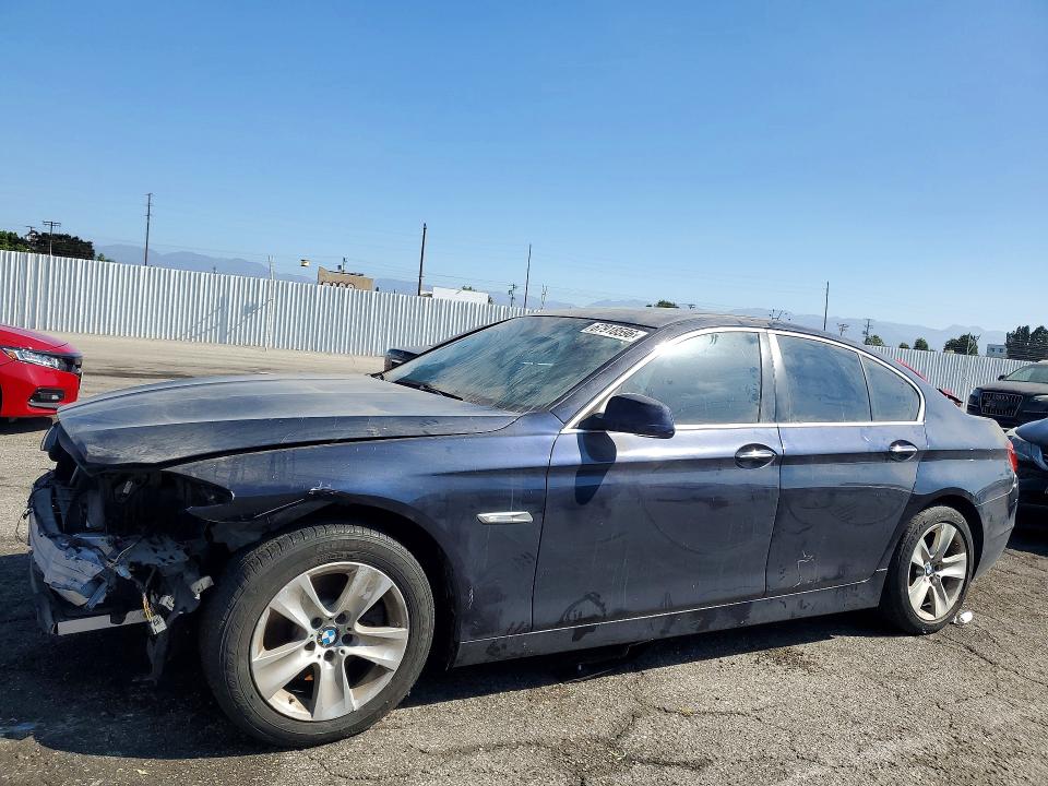 BMW 528 2013 con VIN WBAXG5C57DDY32185 - Foto de la subasta