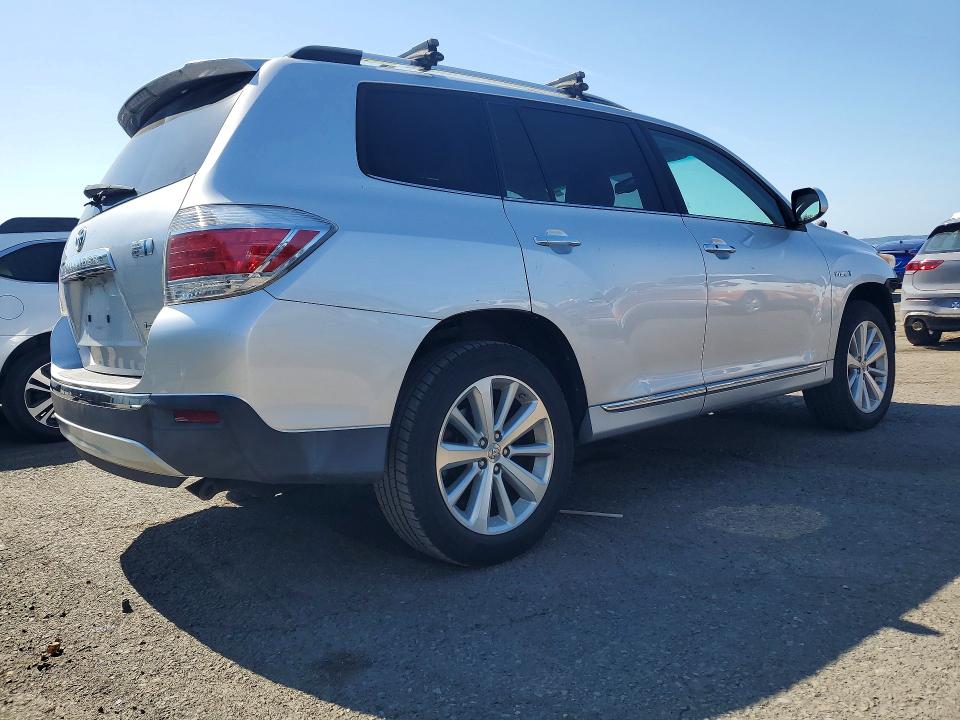 Photo 3 from auction – 2011 TOYOTA HIGHLANDER with VIN JTEDC3EH7B2002081