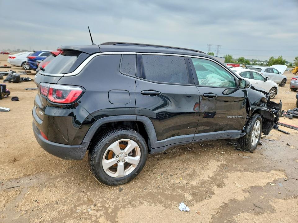 Foto 3 de la subasta – 2018 JEEP COMPASS con VIN 3C4NJDBB8JT480107