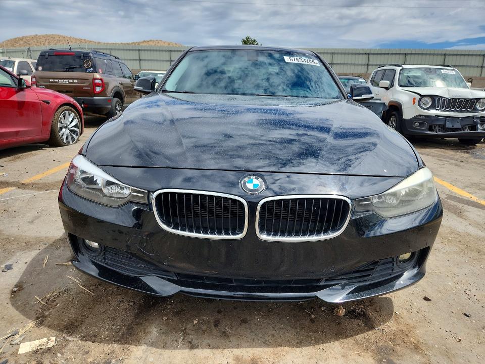 Photo 5 from auction – 2013 BMW 328 with VIN WBA3A5C52DF603305