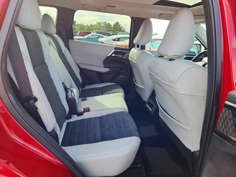Снимка 10 от търг – 2025 MITSUBISHI OUTLANDER с VIN JA4J3VA88SZ049551