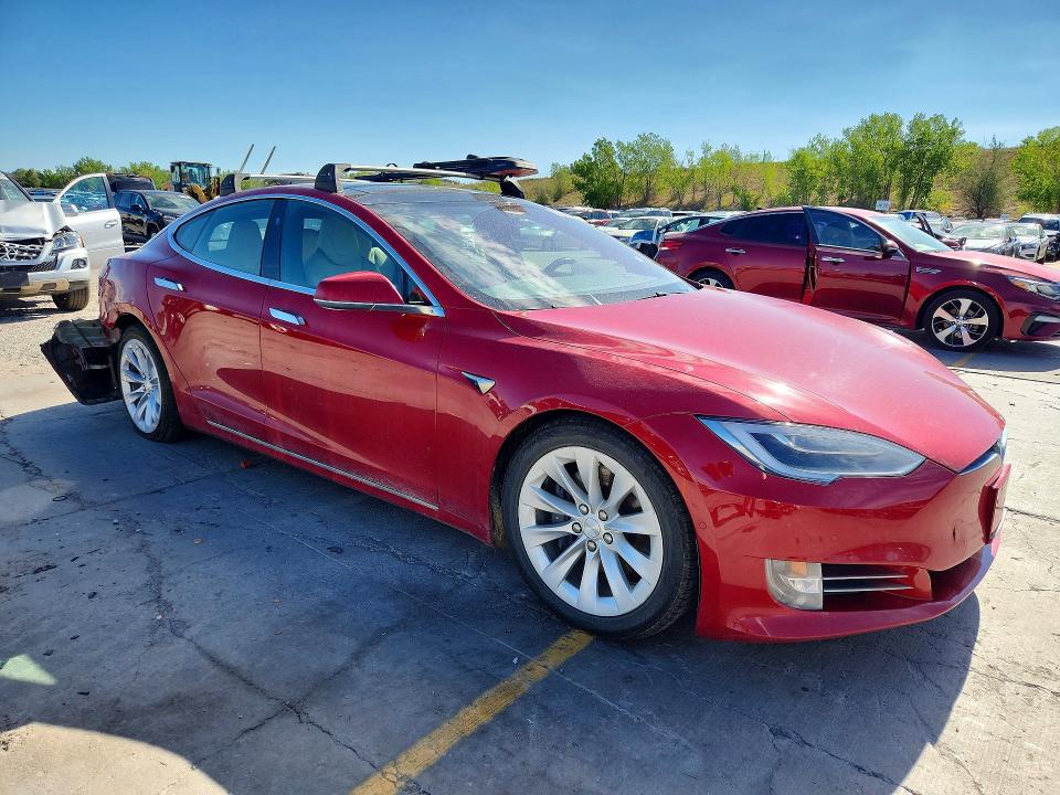Photo 4 from auction – 2017 TESLA MODEL S with VIN 5YJSA1E21HF178857