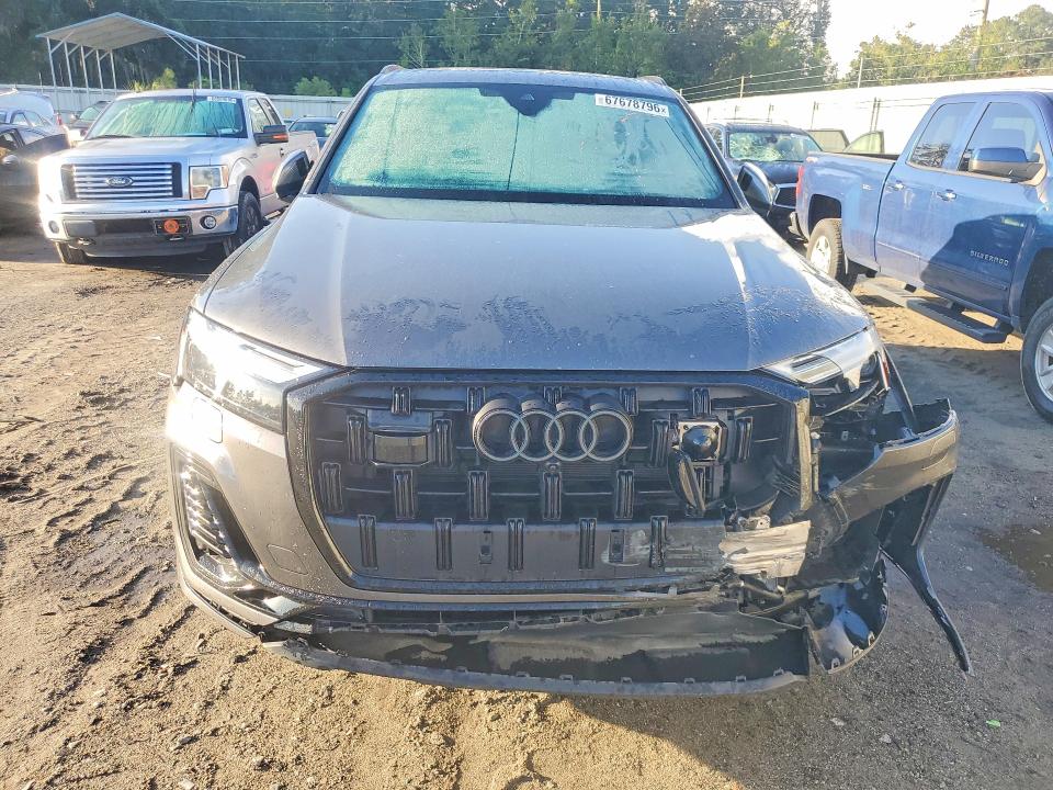 Zdjęcie 5 z aukcji – 2025 AUDI Q7 z VIN WA1LVBF70SD022083