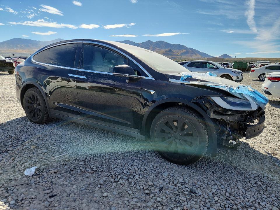 Photo 4 from auction – 2019 TESLA MODEL X with VIN 5YJXCDE22KF180691
