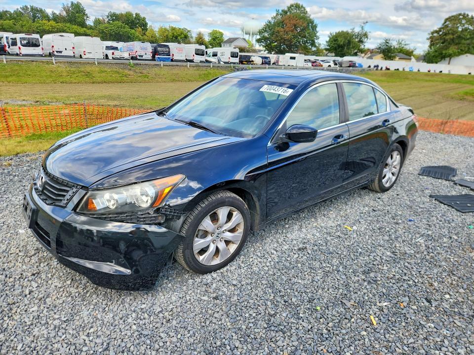 Снимка 1 от търг – 2010 HONDA ACCORD с VIN 1HGCP2F84AA108393
