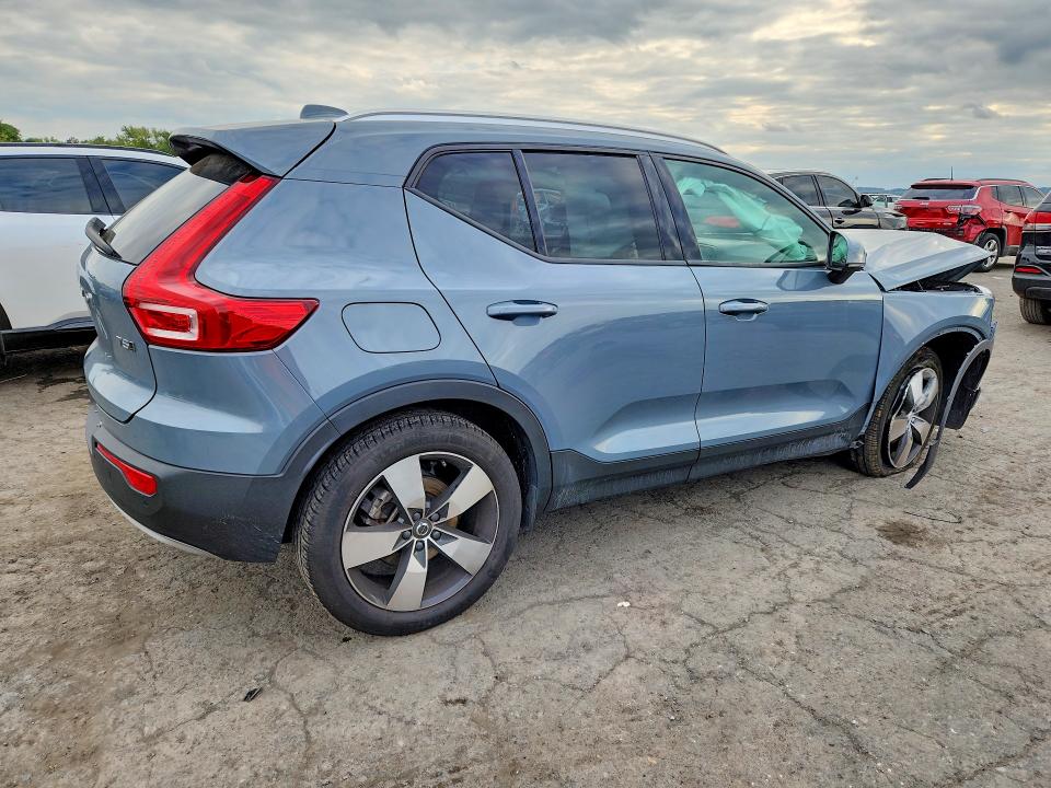 Photo 3 from auction – 2020 VOLVO XC40 with VIN YV4162UK8L2328685