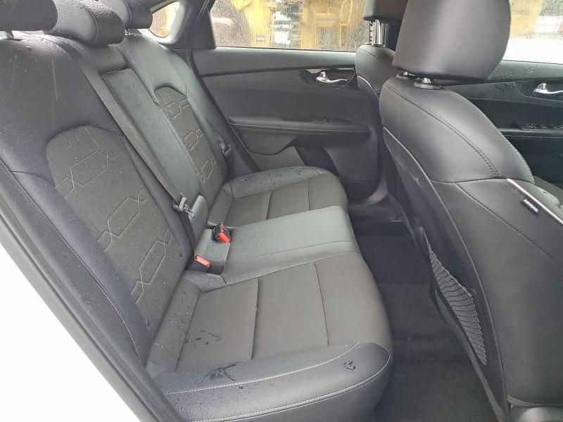 Zdjęcie 10 z aukcji – 2024 KIA FORTE z VIN 3KPF54AD3RE821957
