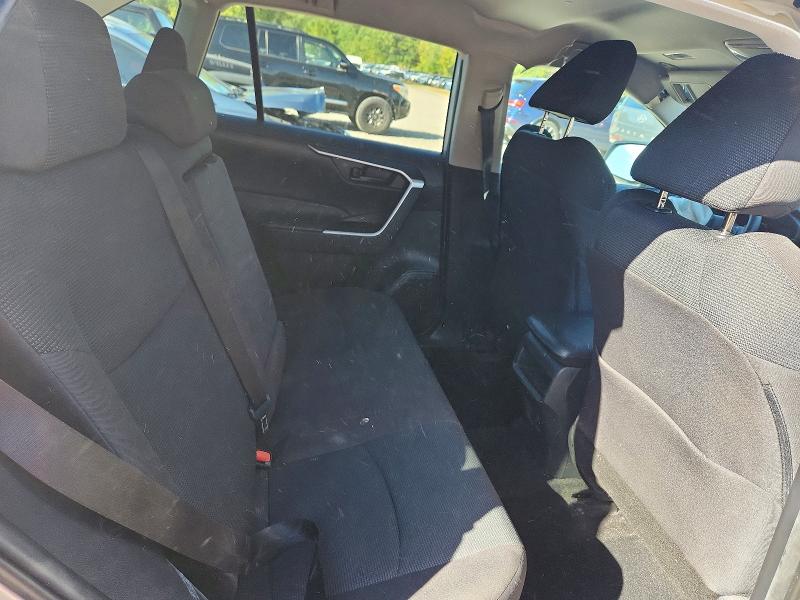 Photo 10 from auction – 2021 TOYOTA RAV4 with VIN 2T3F1RFV9MW160555
