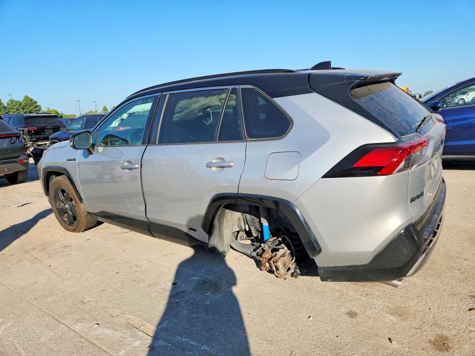 Photo 2 from auction – 2019 TOYOTA RAV4 with VIN 2T3EWRFV3KW023010