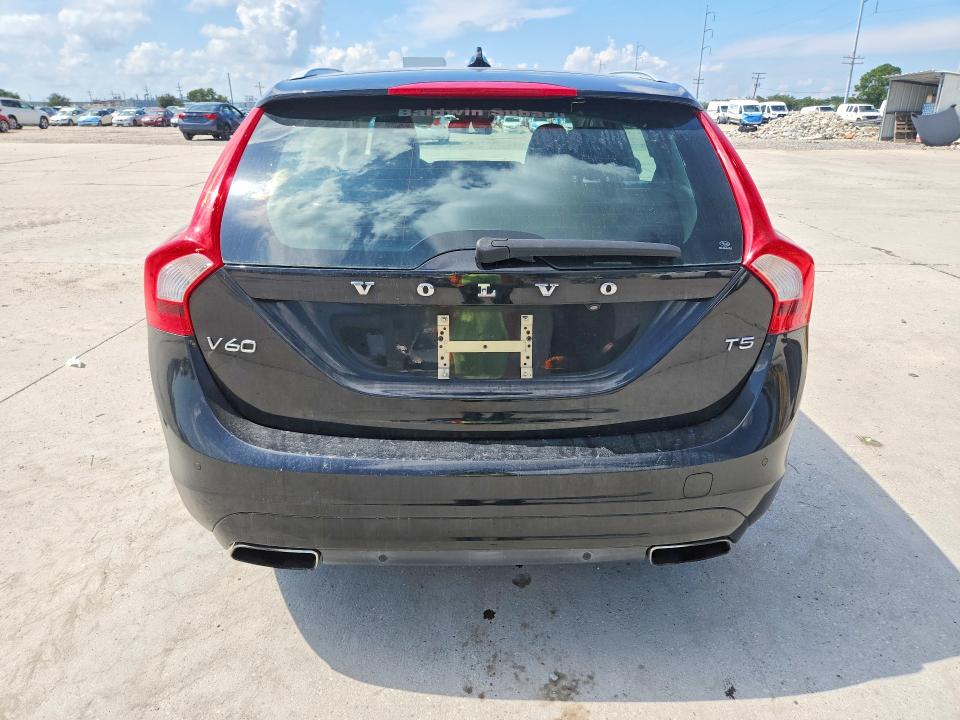 Zdjęcie 6 z aukcji – 2015 VOLVO V60 z VIN YV140MEC4F1195206