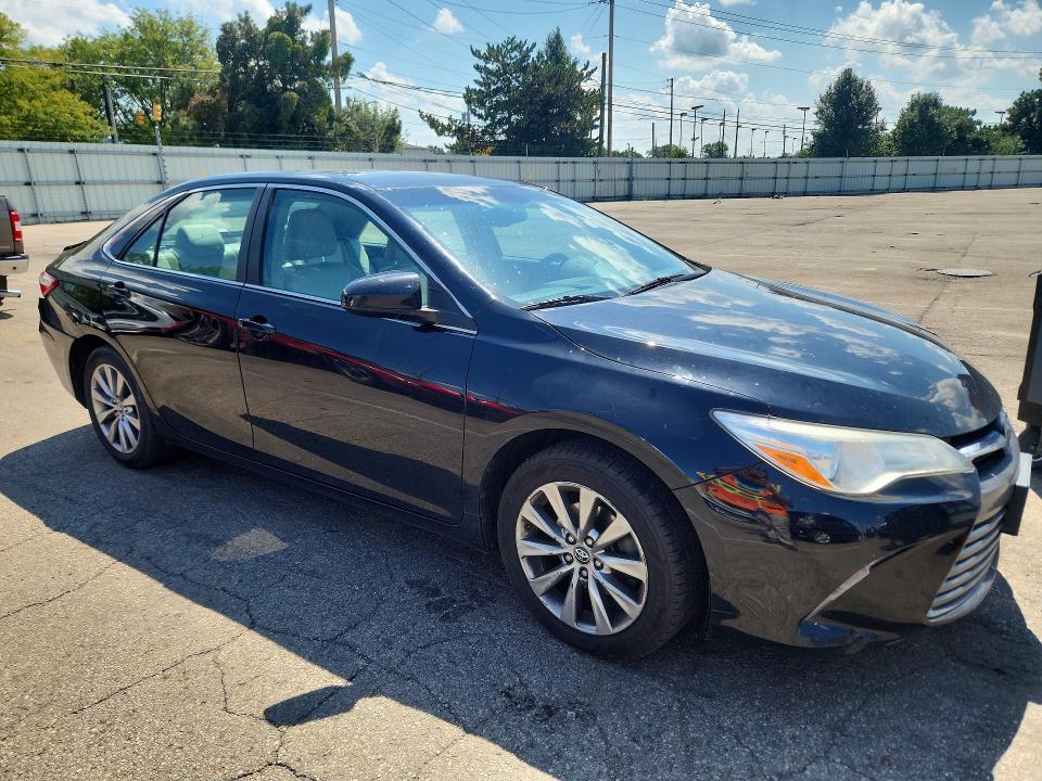 Photo 4 from auction – 2017 TOYOTA CAMRY with VIN 4T1BF1FK4HU759630