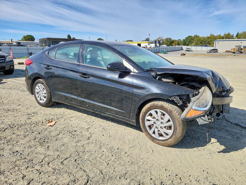 Photo 4 from auction – 2017 HYUNDAI ELANTRA with VIN 5NPD74LF3HH085158