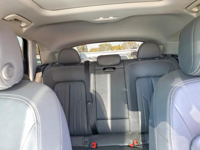 Foto 10 de la subasta – 2019 AUDI E-TRON con VIN WA1LABGE5KB013108