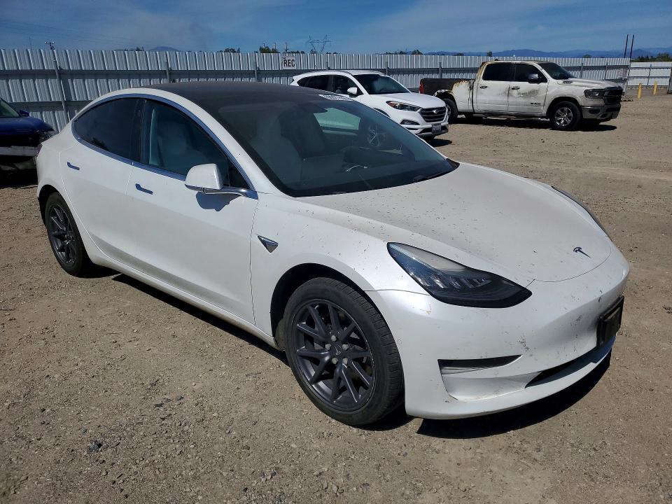 Photo 4 from auction – 2020 TESLA MODEL 3 with VIN 5YJ3E1EA2LF717950