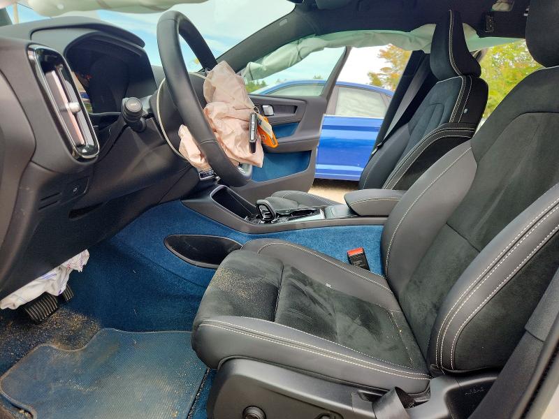 Zdjęcie 7 z aukcji – 2023 VOLVO XC40 z VIN YV4ED3UM2P2931135