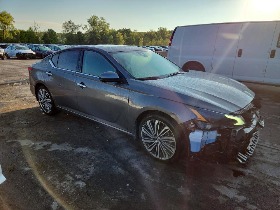 Снимка 4 от търг – 2025 NISSAN ALTIMA с VIN 1N4BL4EV0SN409204