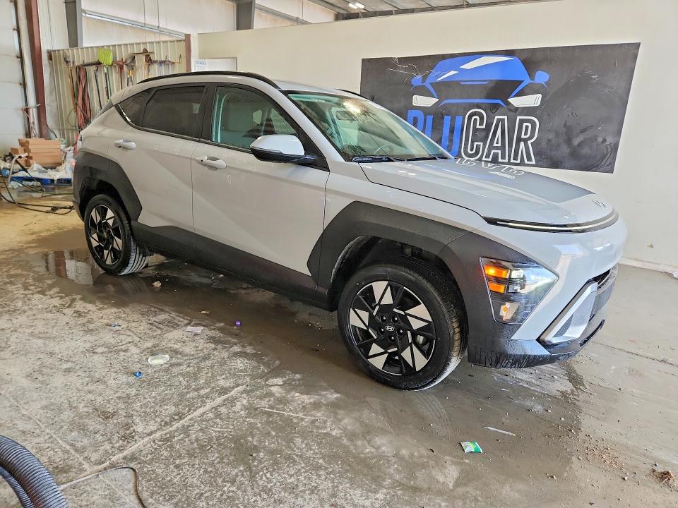 Снимка 4 от търг – 2025 HYUNDAI KONA с VIN KM8HBCAB5SU300848