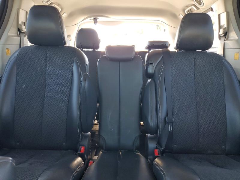 Photo 10 from auction – 2012 TOYOTA SIENNA with VIN 5TDXK3DC2CS269388