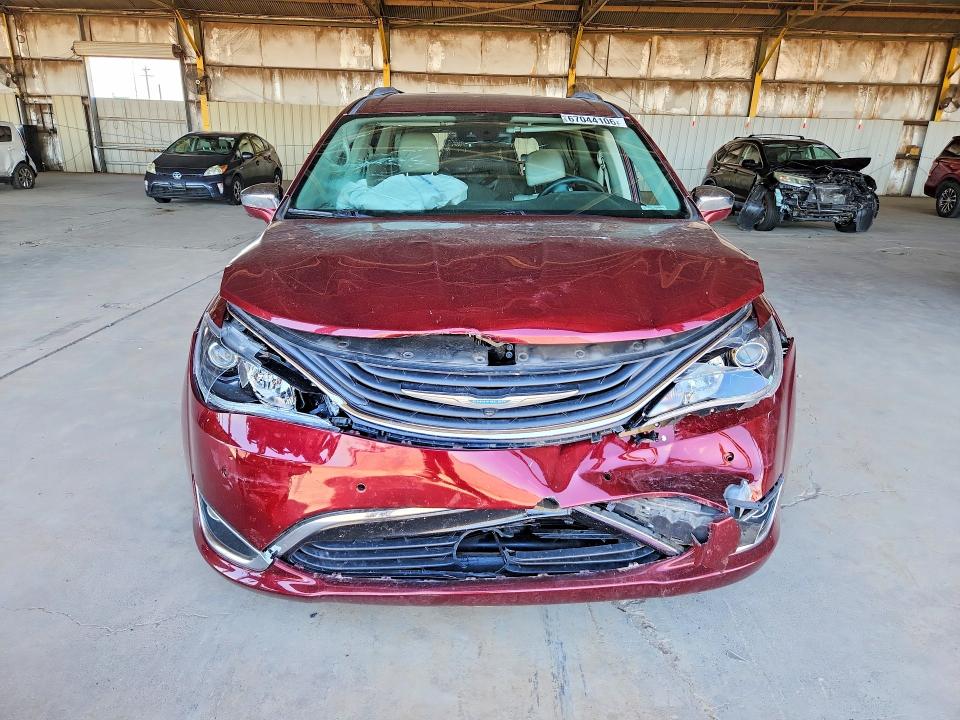 Photo 5 from auction – 2018 CHRYSLER PACIFICA with VIN 2C4RC1N77JR183415