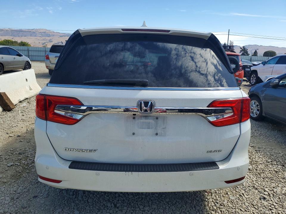 صورة رقم 6 من المزاد - 2018 HONDA ODYSSEY مع VIN 5FNRL6H99JB084777