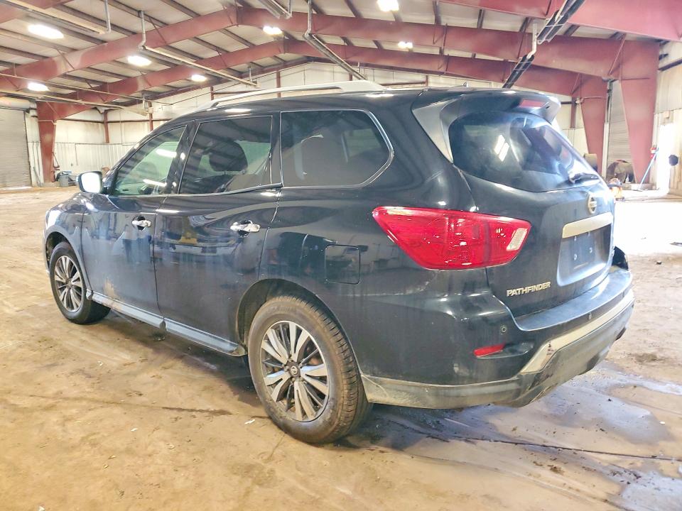 Photo 2 from auction – 2018 NISSAN PATHFINDER with VIN 5N1DR2MM4JC605649
