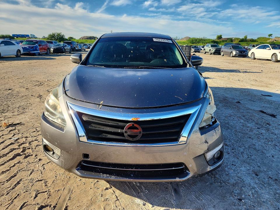 صورة رقم 5 من المزاد - 2015 NISSAN ALTIMA مع VIN 1N4AL3AP9FC237463