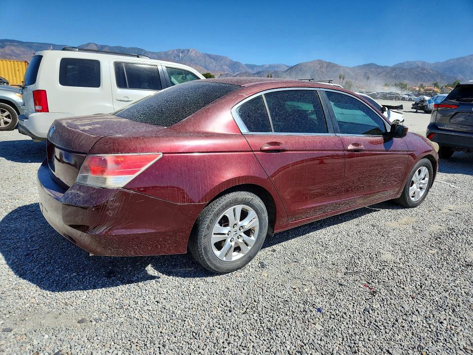 Снимка 3 от търг – 2008 HONDA ACCORD с VIN 1HGCP26438A004274