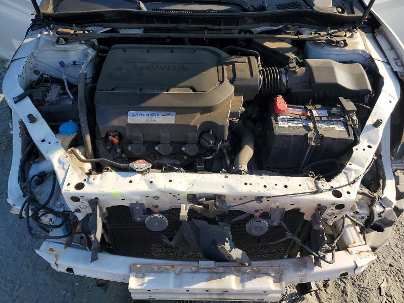 Photo 11 from auction – 2016 HONDA ACCORD with VIN 1HGCR3F81GA012973
