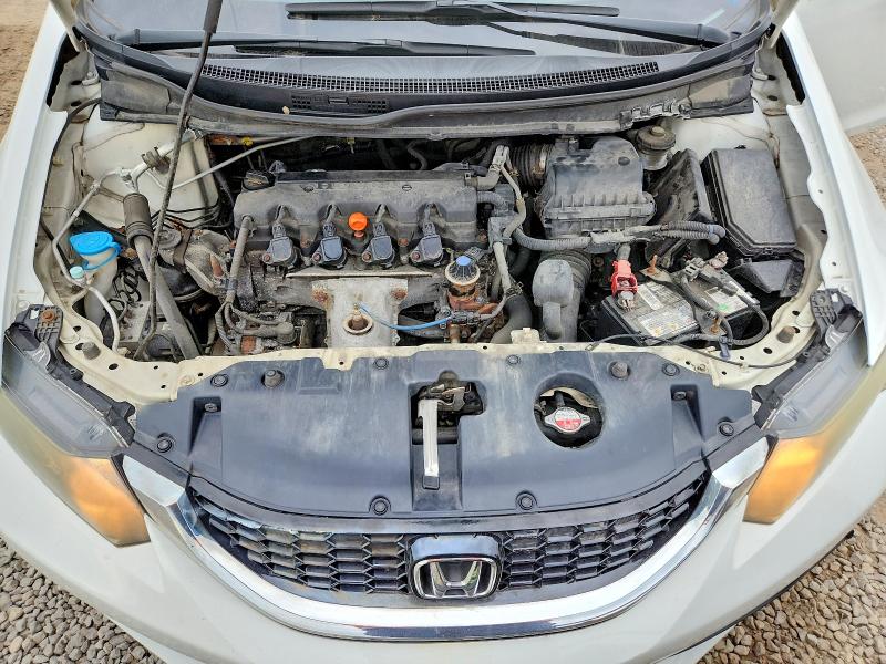 Photo 11 from auction – 2015 HONDA CIVIC with VIN 2HGFB2F58FH053831