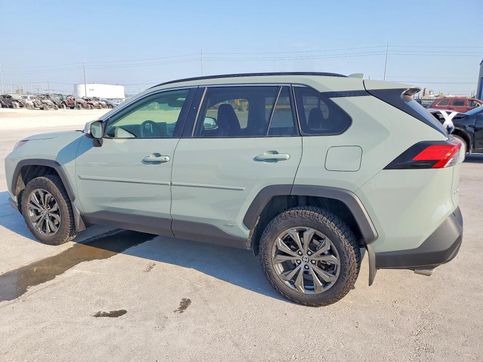 Photo 2 from auction – 2023 TOYOTA RAV4 with VIN JTMB6RFV9PD087804