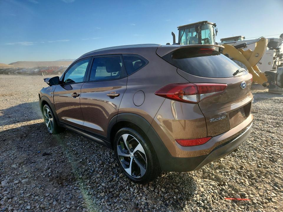 Photo 2 from auction – 2016 HYUNDAI TUCSON with VIN KM8J3CA2XGU105382