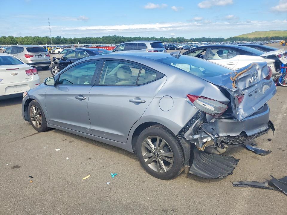 Photo 2 from auction – 2017 HYUNDAI ELANTRA with VIN 5NPD84LF2HH106837