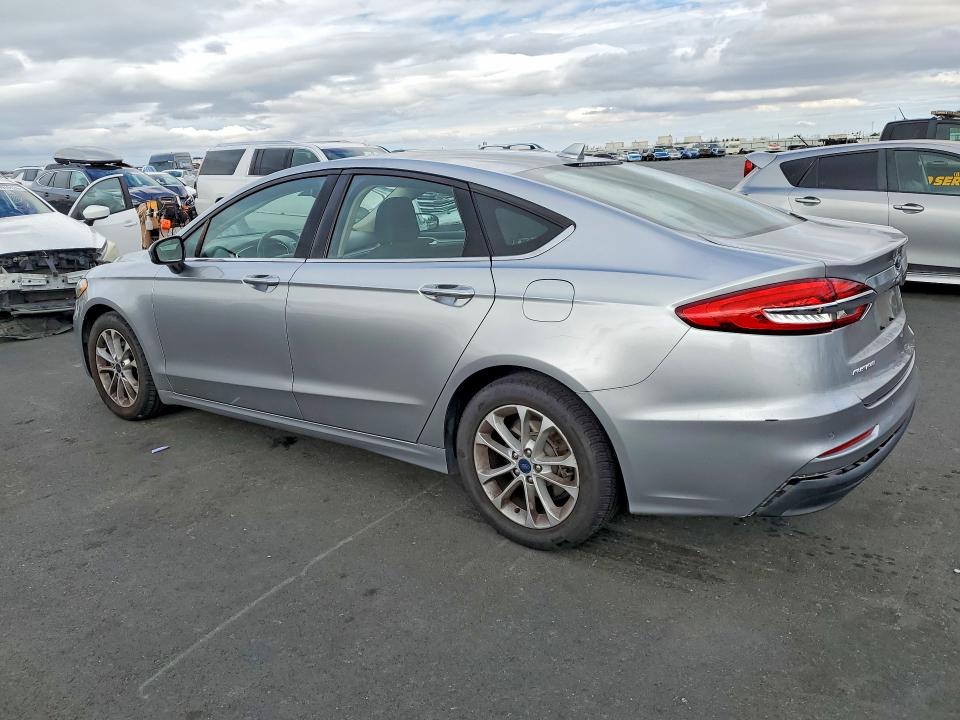 Photo 2 from auction – 2020 FORD FUSION with VIN 3FA6P0H73LR154851