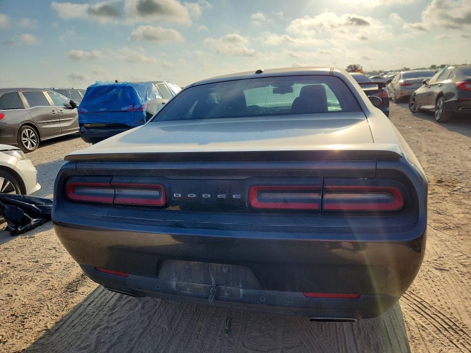 Снимка 6 от търг – 2015 DODGE CHALLENGER с VIN 2C3CDZAG1FH811672