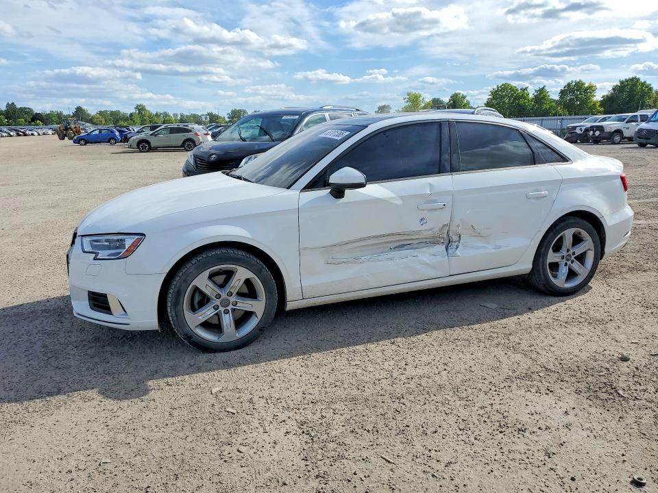 Снимка 1 от търг – 2018 AUDI A3 с VIN WAUB8GFF0J1079555