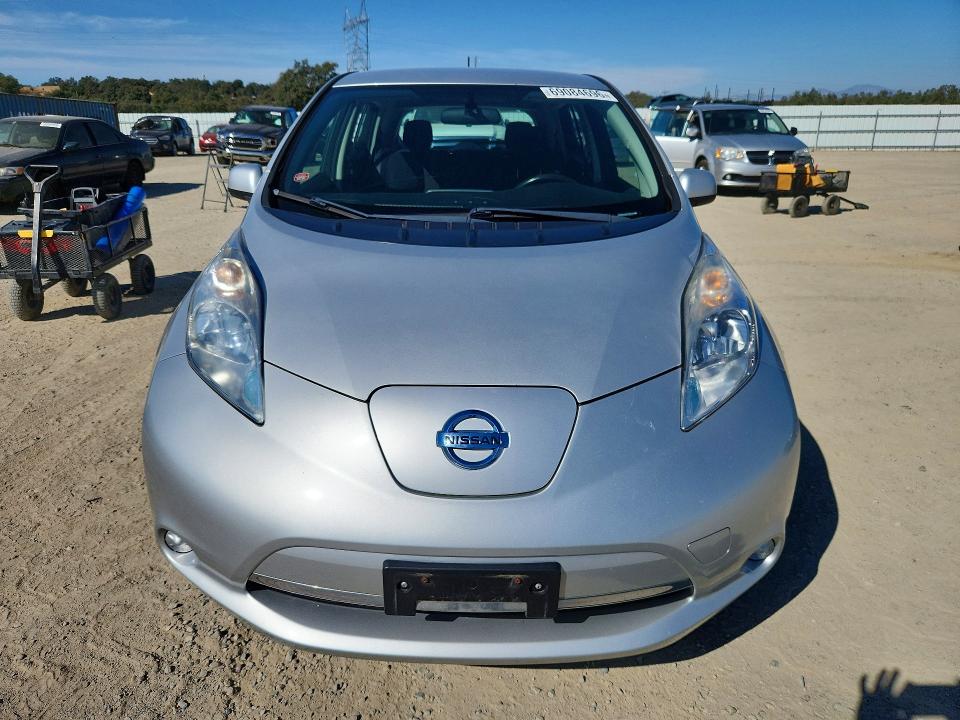 Photo 5 from auction – 2015 NISSAN LEAF with VIN 1N4AZ0CP9FC300734