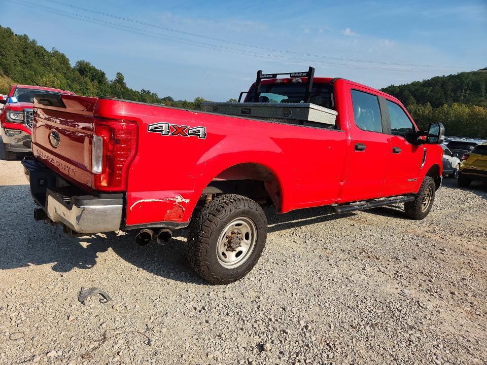 Photo 3 from auction – 2017 FORD F250 with VIN 1FT7W2BT3HEE27137