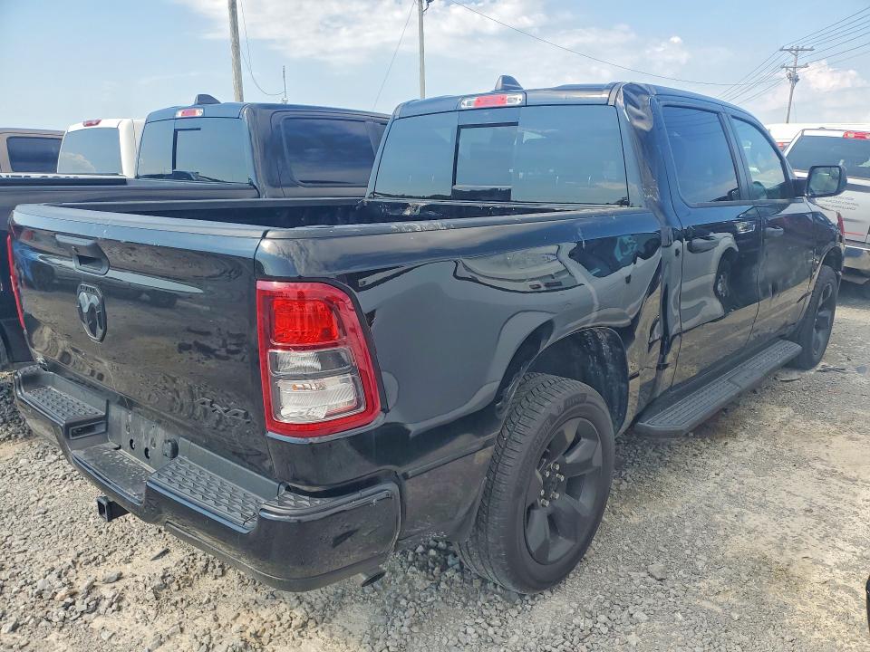 صورة رقم 3 من المزاد - 2024 RAM 1500 مع VIN 1C6RRFGG0RN137885