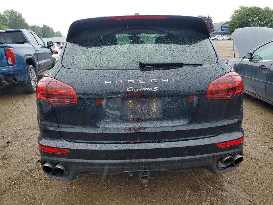 Photo 6 from auction – 2018 PORSCHE CAYENNE with VIN WP1AB2A29JLA60447