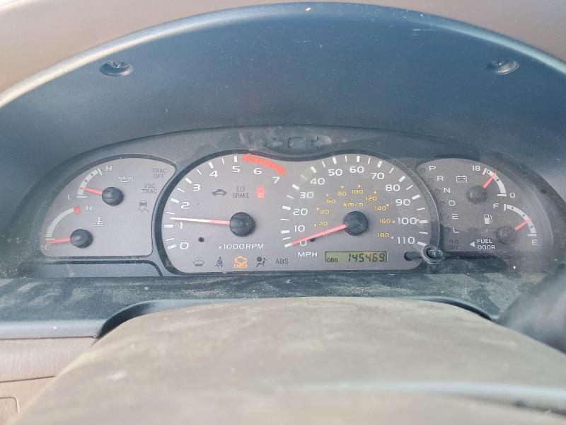 Photo 9 from auction – 2002 TOYOTA SEQUOIA with VIN 5TDZT38A82S065143