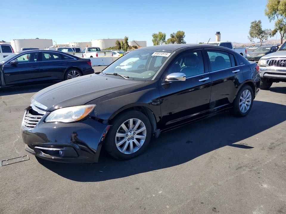 CHRYSLER 200 2013 مع رقم تعريف المركبة 1C3CCBCG1DN514929 - صورة من المزاد