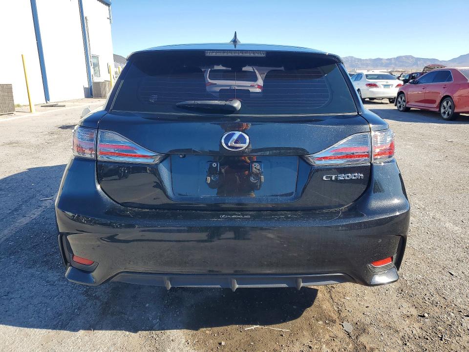 Photo 6 from auction – 2017 LEXUS CT with VIN JTHKD5BH2H2288079