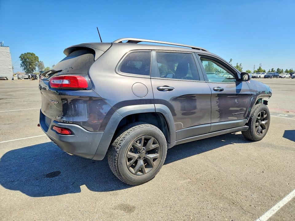 صورة رقم 3 من المزاد - 2016 JEEP CHEROKEE مع VIN 1C4PJMBS8GW242446