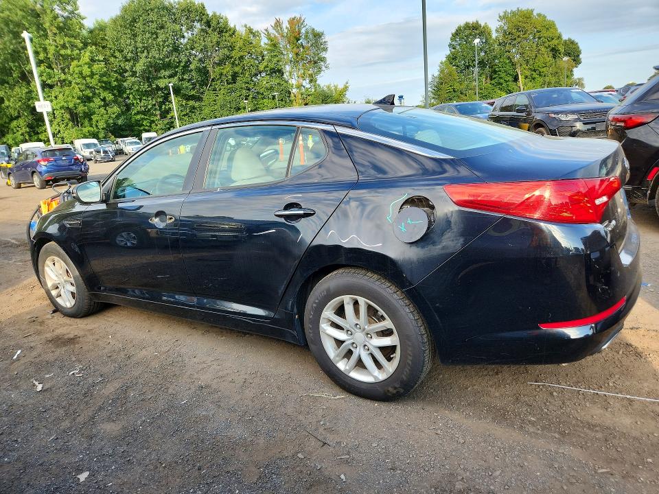 Снимка 2 от търг – 2013 KIA OPTIMA с VIN 5XXGM4A77DG219354