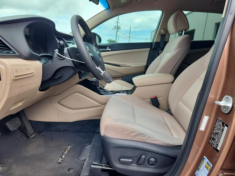 Photo 7 from auction – 2016 HYUNDAI TUCSON with VIN KM8J33A22GU076704