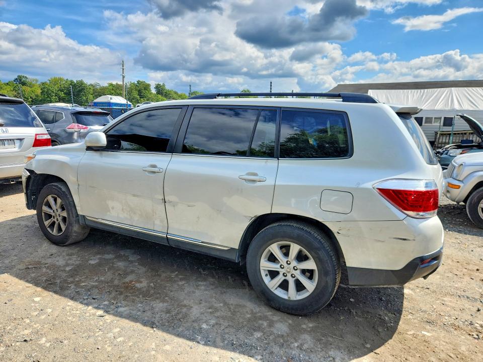 Photo 2 from auction – 2013 TOYOTA HIGHLANDER with VIN 5TDZK3EHXDS112812