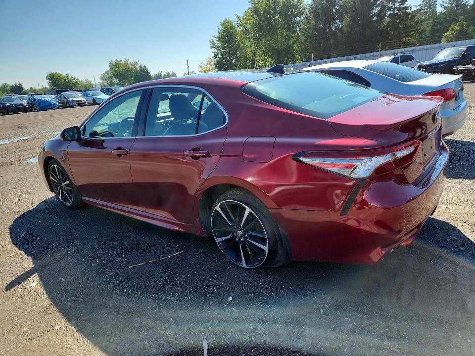 Photo 2 from auction – 2018 TOYOTA CAMRY with VIN 4T1B61HK8JU620135