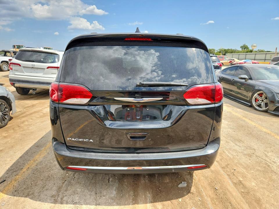 Photo 6 from auction – 2018 CHRYSLER PACIFICA with VIN 2C4RC1BG8JR142005